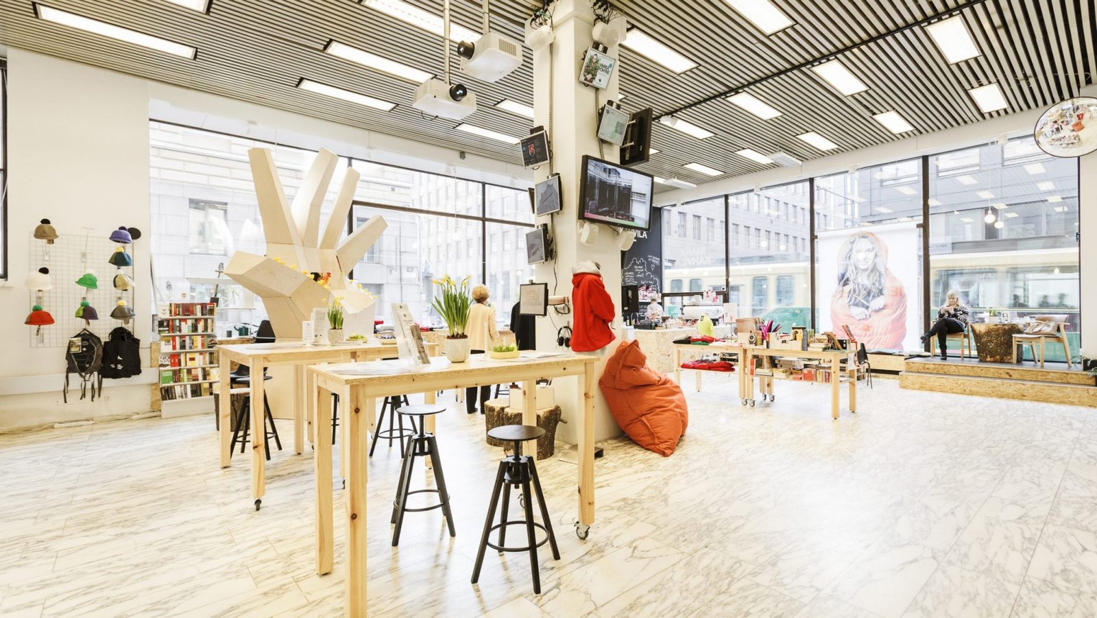 Think-Corner-pop-up-store-Aleksanterinkatu-Helsinki-GI-Project