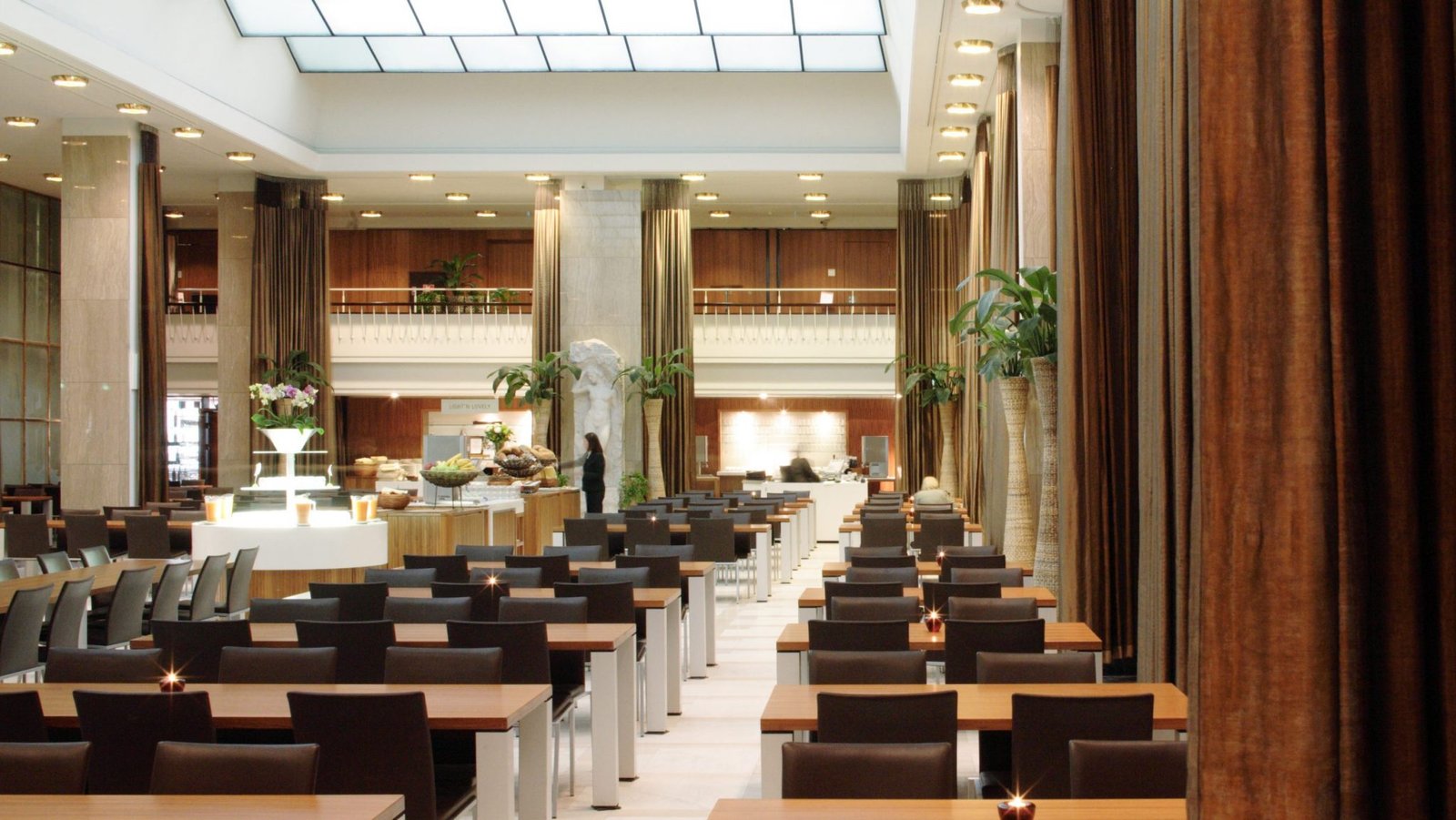 Restaurant-Event-Arena-Bank-Helsinki-GI-Project-1